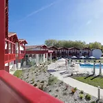Lägenhetshotell Goelia Le Domaine D'uhaina 4*