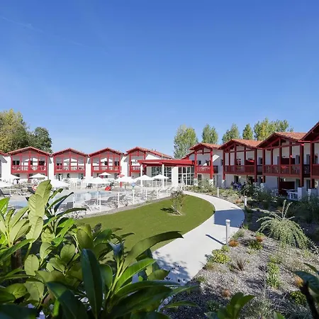 Résidence Néméa Le Domaine D'uhaina Appart hôtel 3*