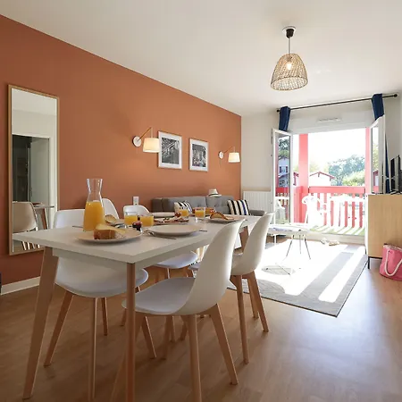 Goelia Le Domaine D'uhaina شقة فندقية يورونْيِ