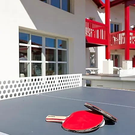 Goelia Le Domaine D'uhaina 4* يورونْيِ
