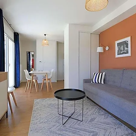 Goelia Le Domaine D'uhaina Aparthotel Urrugne
