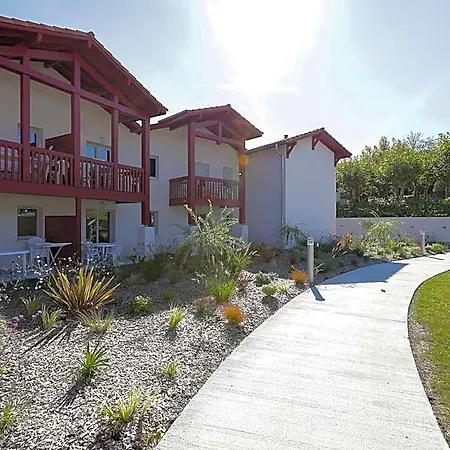 Goelia Le Domaine D'uhaina 4* يورونْيِ