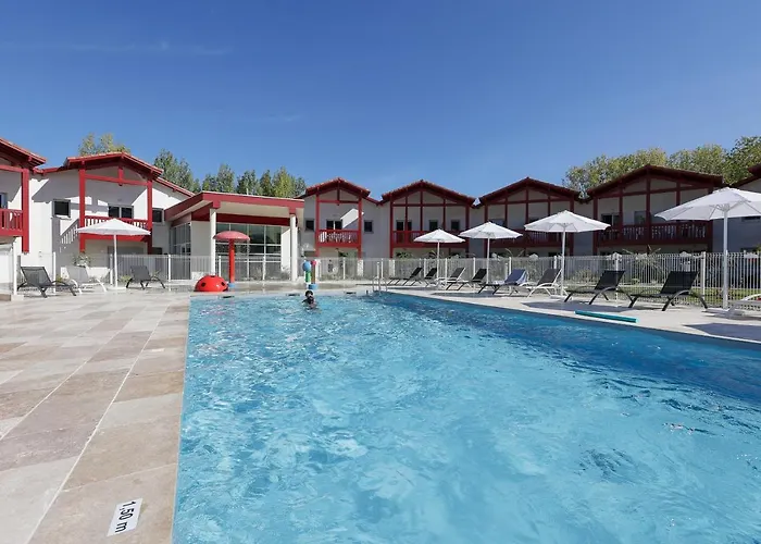 Goelia Le Domaine D'uhaina 3* يورونْيِ